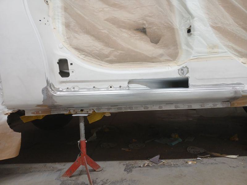 Auto keretööd - lävepaku ettevalmistus värvimiseks