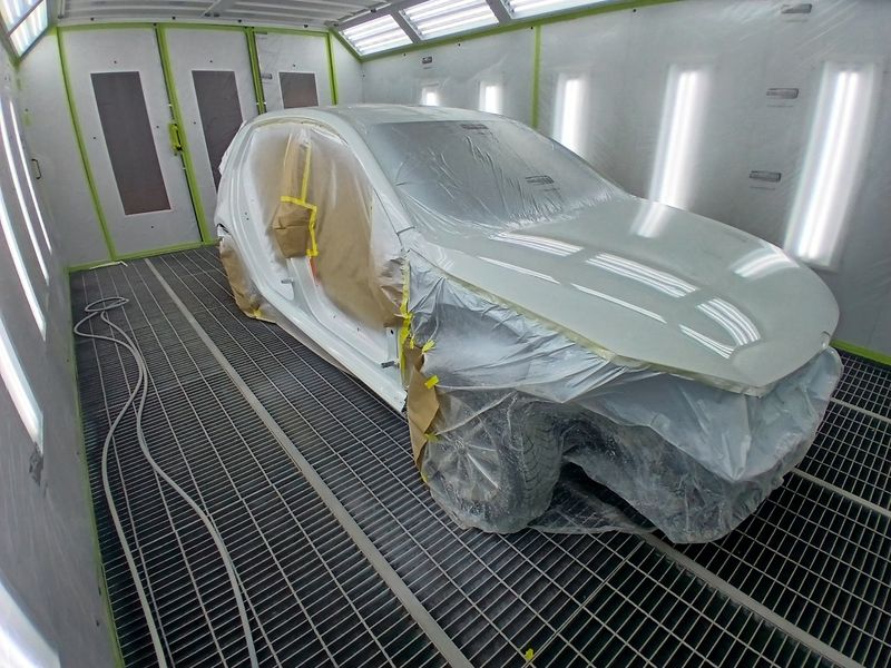 Auto värvimine värvikambris